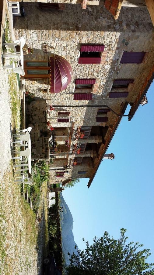 Agriturismo Casteldardo Guest House Trichiana Eksteriør bilde
